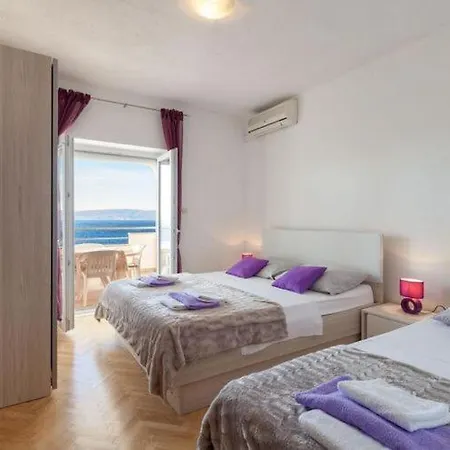 Nena St Apartment Pisak